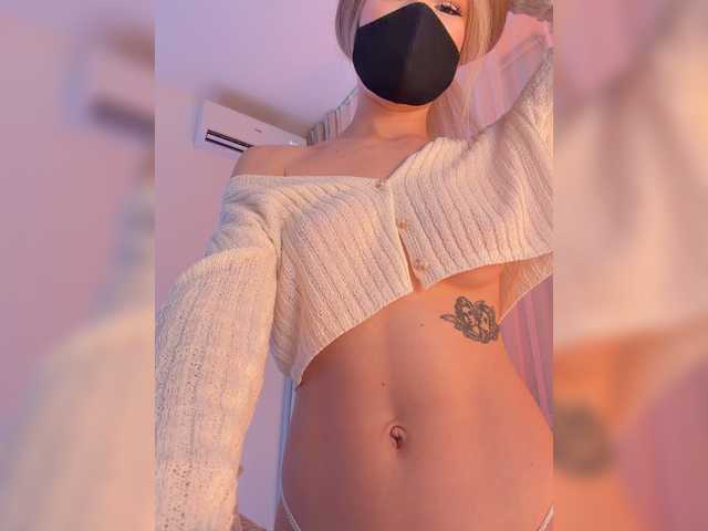 MayWey live cam on BongaCams
