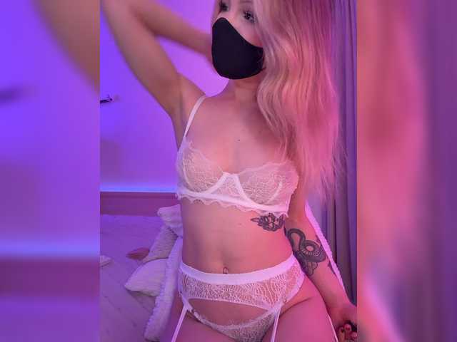 MayWey live cam on BongaCams