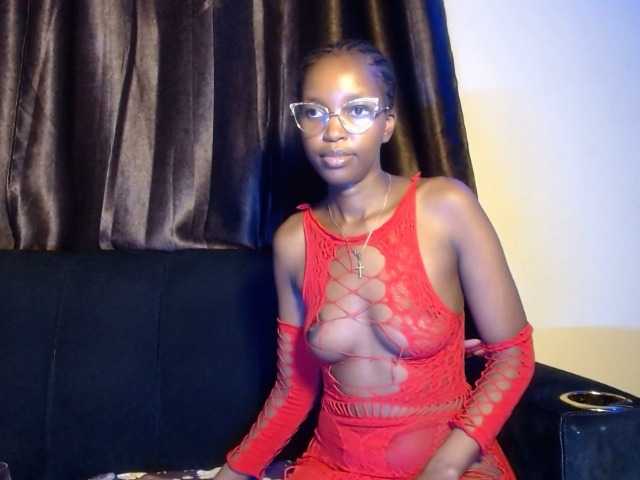 Wildsmile254 live cam on BongaCams