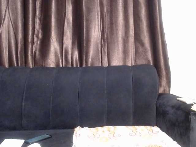 Wildsmile254 live cam on BongaCams