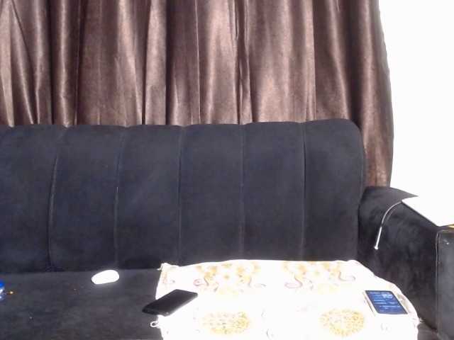 Wildsmile254 live cam on BongaCams