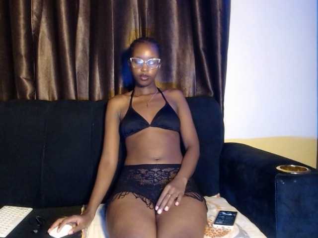 Wildsmile254 live cam on BongaCams