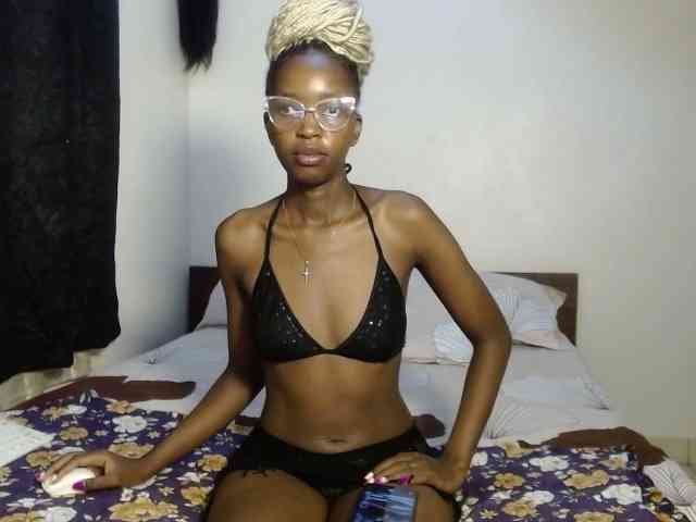 Wildsmile254 Live Webcam on BongaCams