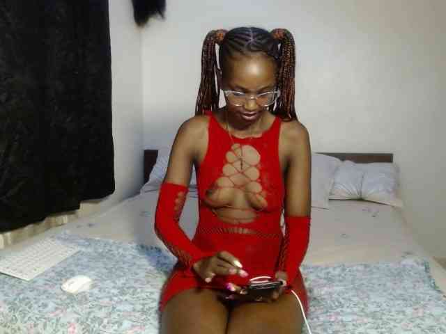 Wildsmile254 Live Webcam on BongaCams