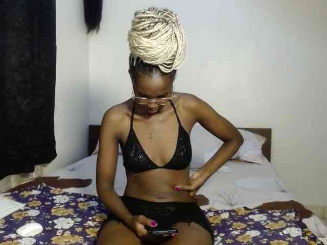 Wildsmile254 Live Webcam on BongaCams