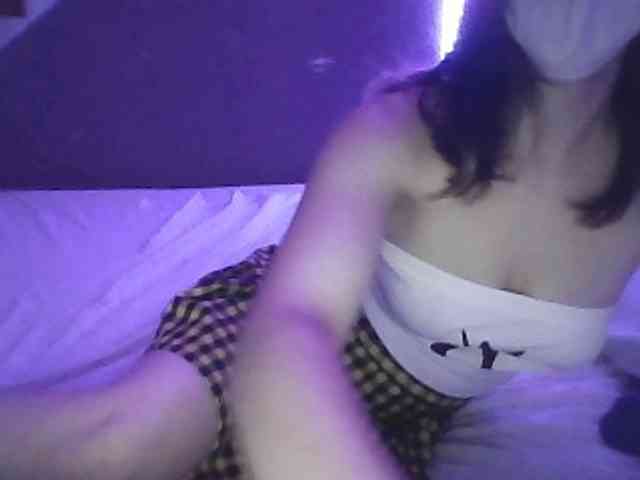 GothFeet07 webcam