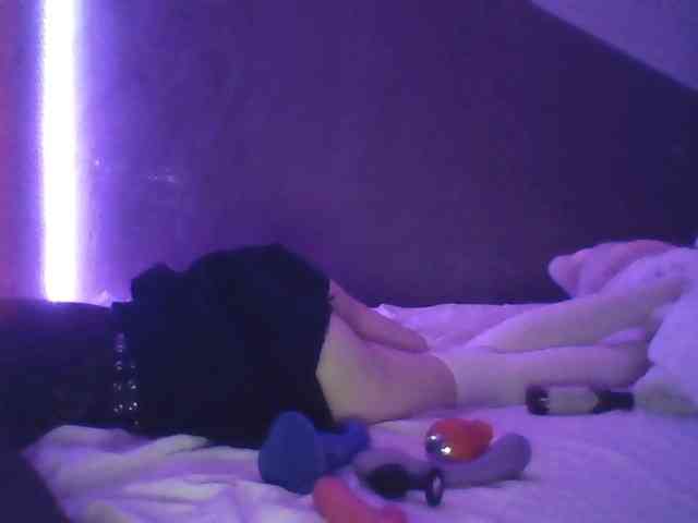 GothFeet07 webcam