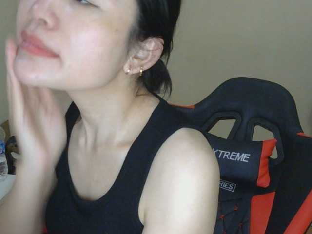 le modèle nana7777 est en webcam porno dans un show sur le site bongacams, il possède les tags suivants: Asian,Brunette,Shaved