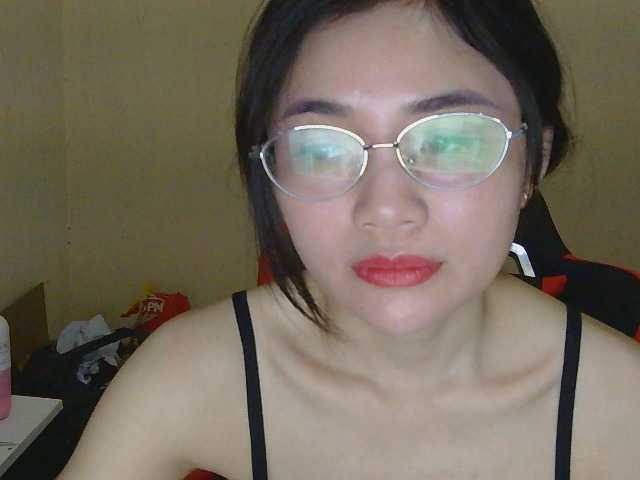 le modèle nana7777 est en webcam porno dans un show sur le site bongacams, il possède les tags suivants: Asian,Brunette,Shaved