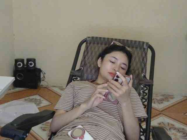 nana7777 webcam