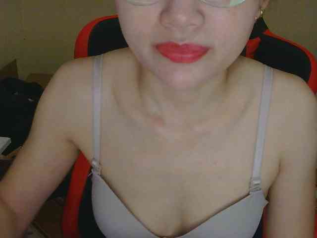 nana7777 webcam