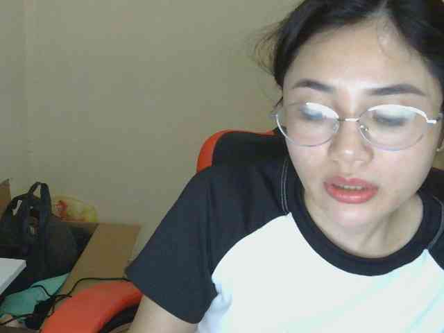 nana7777 webcam