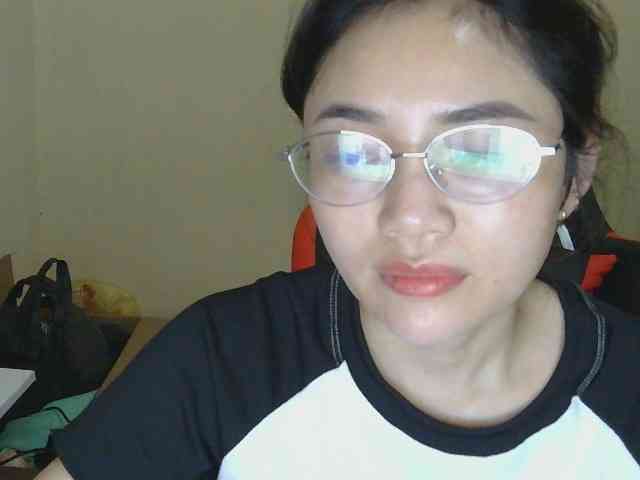 nana7777 webcam