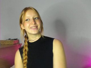 FoxieKiss Porn Show
