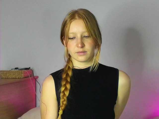 FoxieKiss live cam on BongaCams