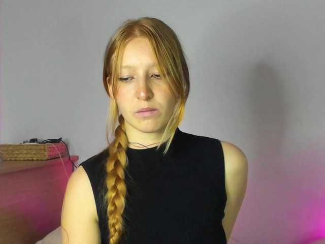 FoxieKiss live cam on BongaCams