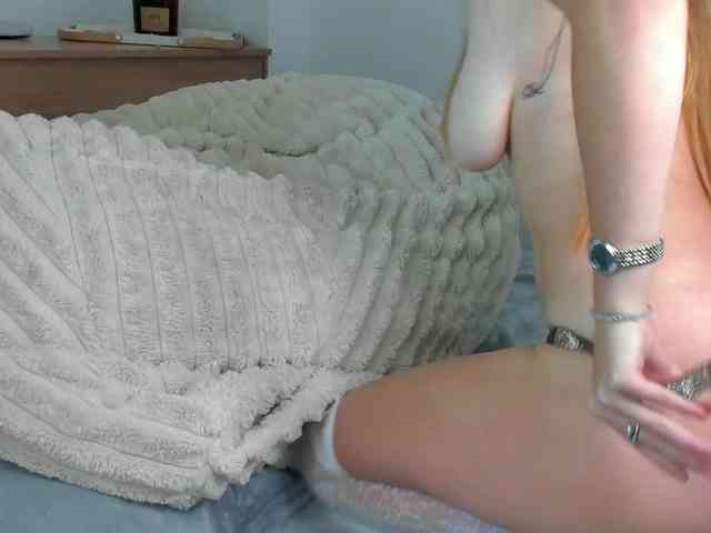 FoxieKiss Live Webcam on BongaCams
