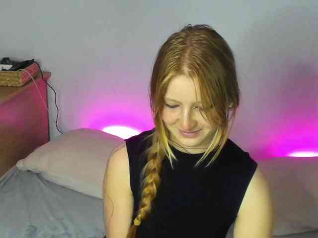 FoxieKiss's webcam live show