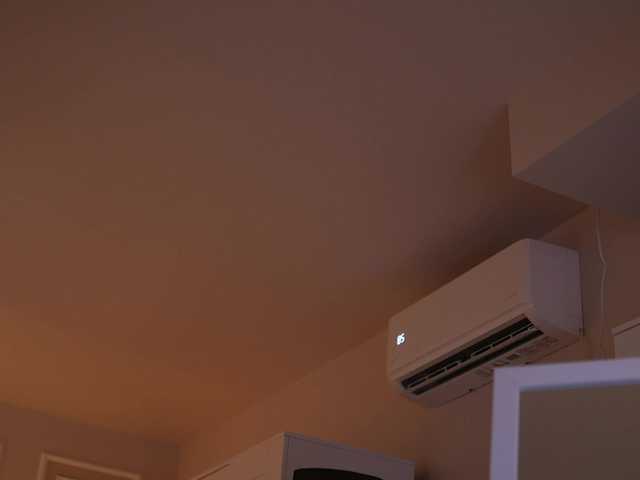 KyssaraPlay live cam on BongaCams