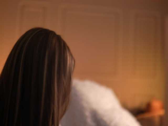 KyssaraPlay live cam on BongaCams