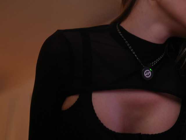 KyssaraPlay live cam on BongaCams
