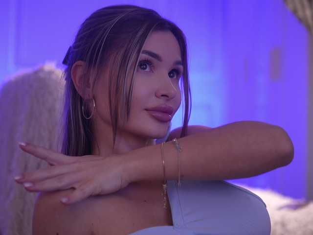 KyssaraPlay live cam on BongaCams