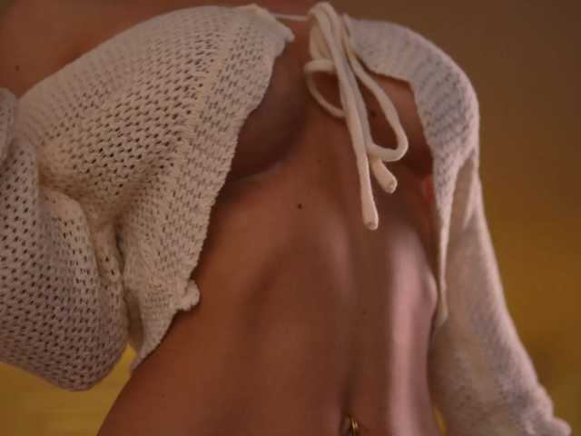 KyssaraPlay live cam on BongaCams