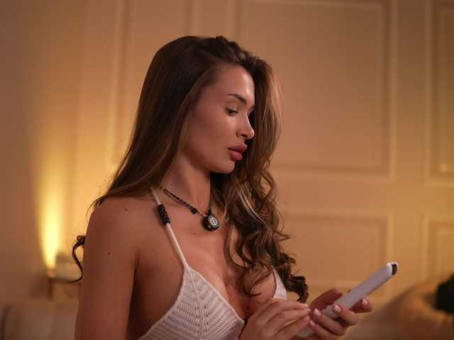 KyssaraPlay live cam on BongaCams