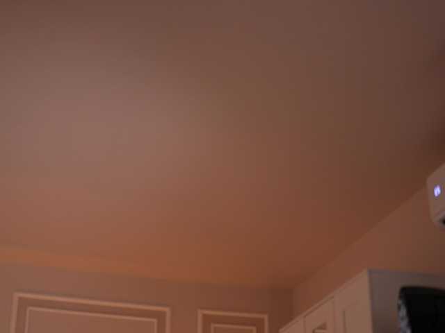 KyssaraPlay's BongaCams show and profile