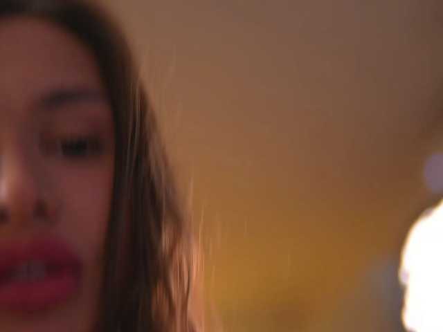 KyssaraPlay live cam on BongaCams