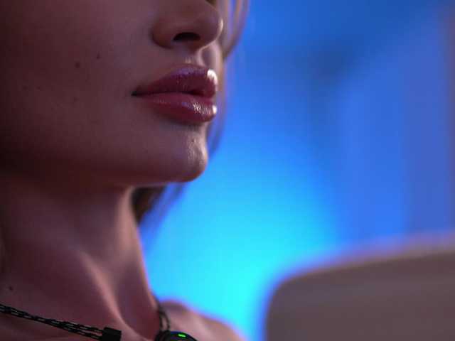 KyssaraPlay live cam on BongaCams