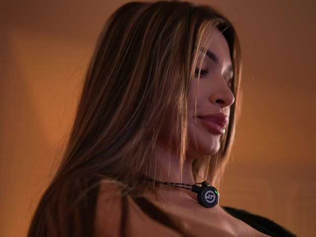 KyssaraPlay live cam on BongaCams