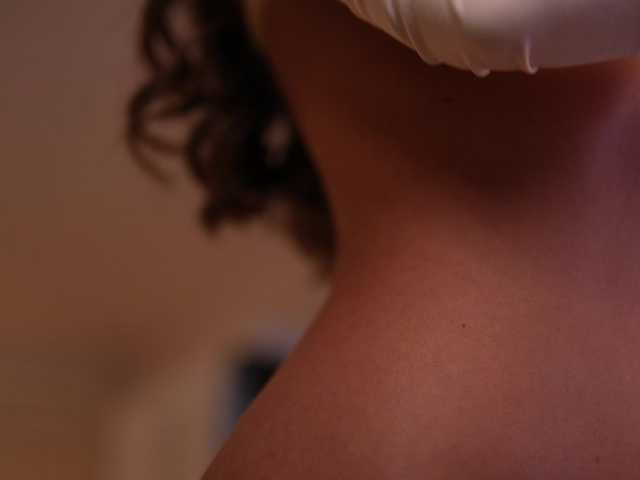 KyssaraPlay's BongaCams show and profile