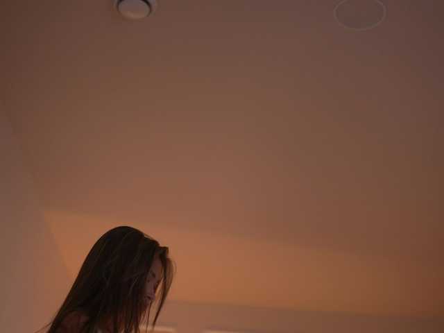 KyssaraPlay live cam on BongaCams