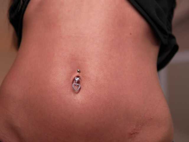 KyssaraPlay's BongaCams show and profile