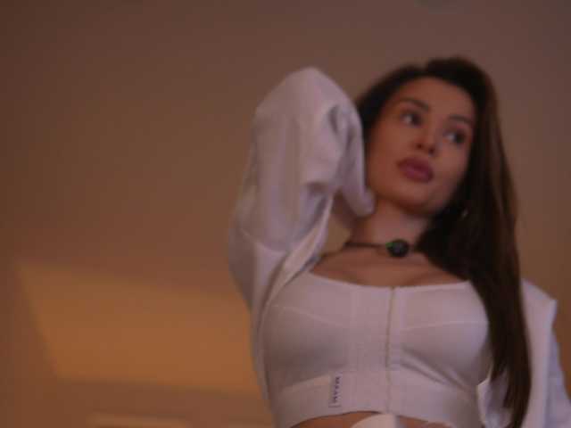 KyssaraPlay live cam on BongaCams