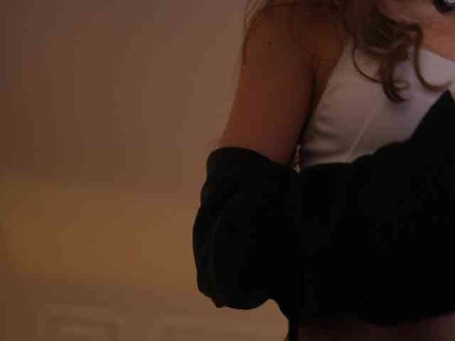 KyssaraPlay Sex Cam Show