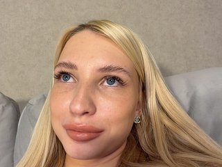 Cristi-Candy Porn Show
