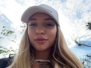Cristi-Candy Porn Show