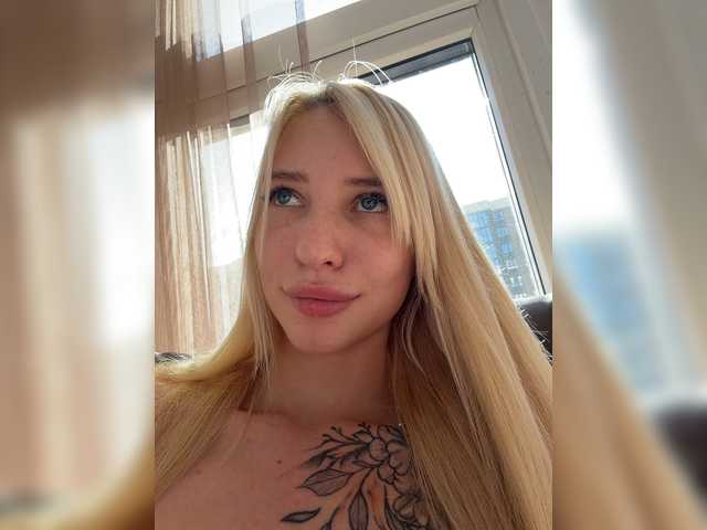 видео EwaBrown