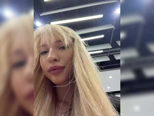 go to chat with Cristi-Candy