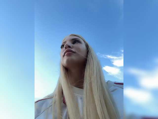 в попе у EwaBrown