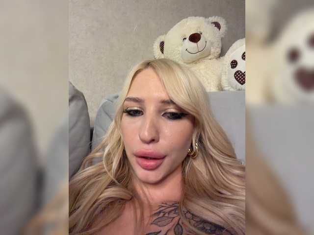 go to chat with Cristi-Candy