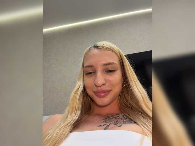 Cristi-Candy live webcam show