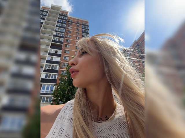 go to chat with Cristi-Candy