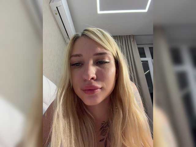 EwaBrown live cam