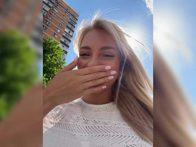go to chat with Cristi-Candy