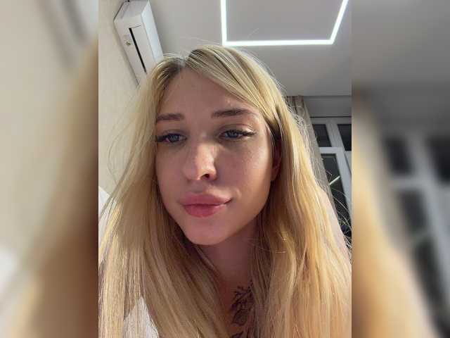 EwaBrown live cam