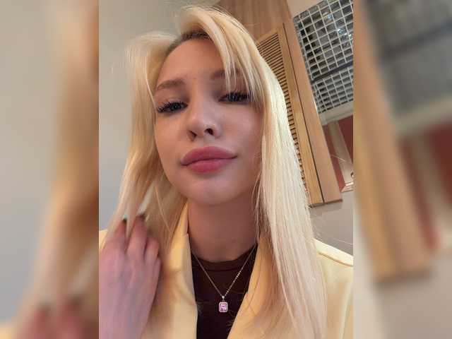 go to chat with Cristi-Candy