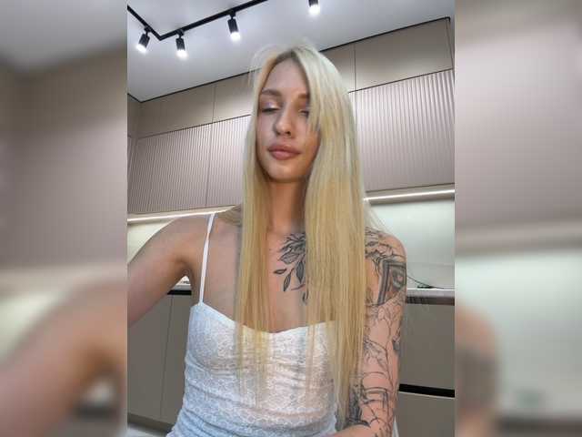Live трансляция Cristi-Candy - slutnetki.online